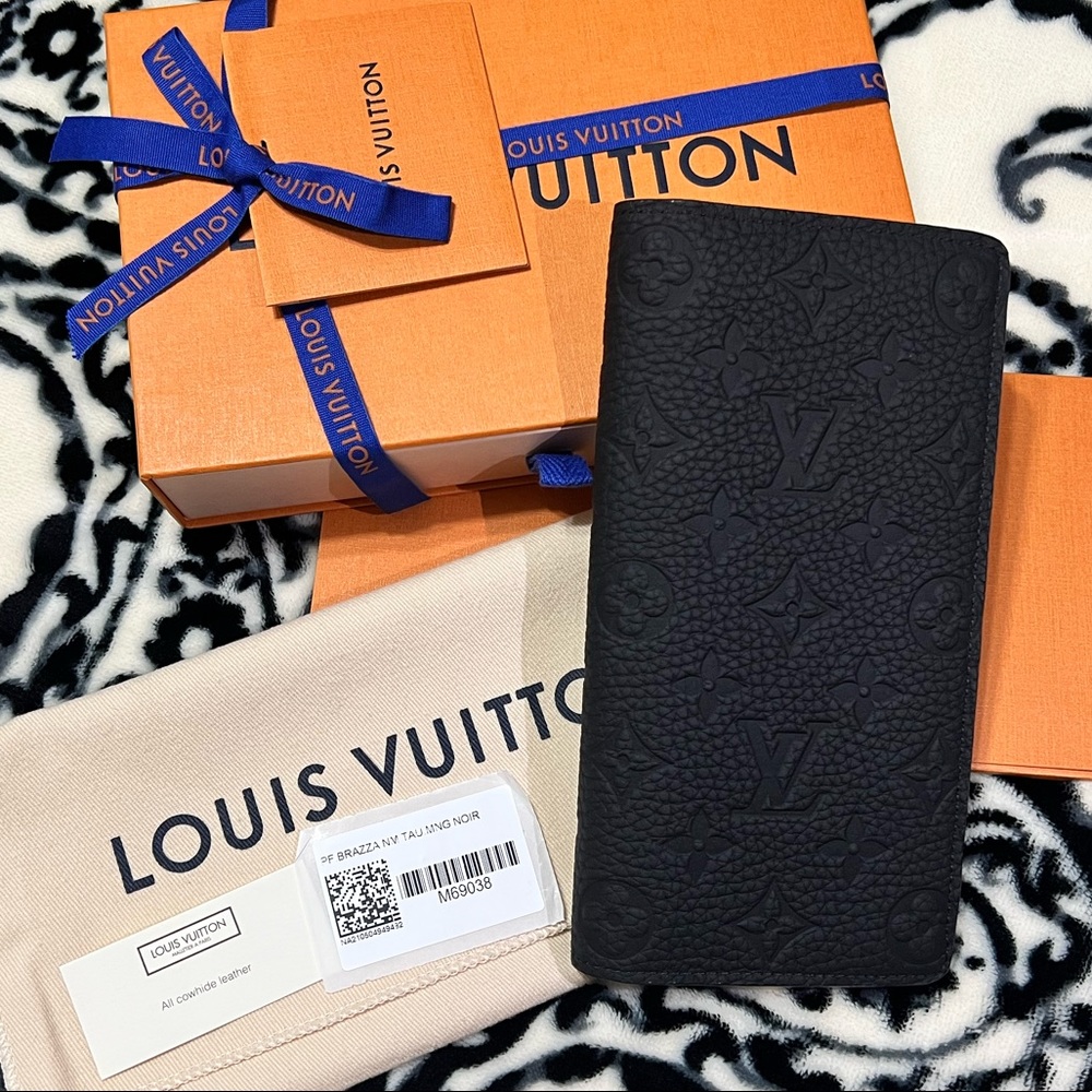 Louis Vuitton Men's Long Brazza Wallet.